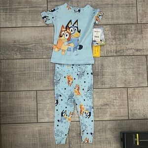 Bluey Pajamas Set 18m NWT